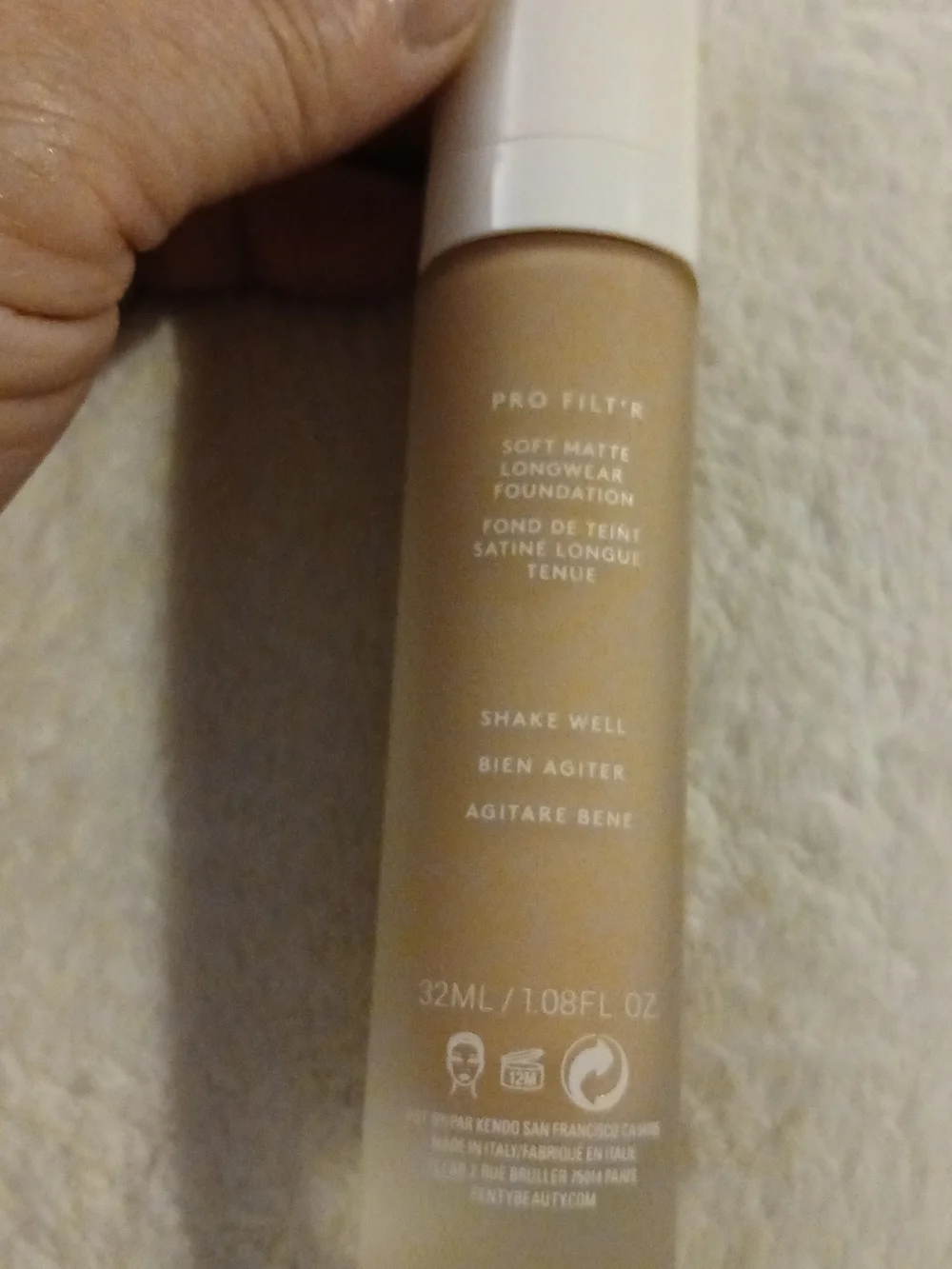 Fenty Beauty by Rihanna Pro Filt’r Soft Matte Longwear Liquid Foundation 260